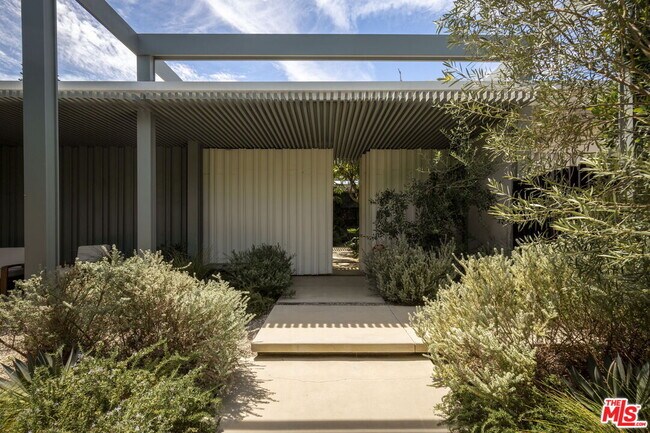 Building Photo - 6519 Springpark Ave
