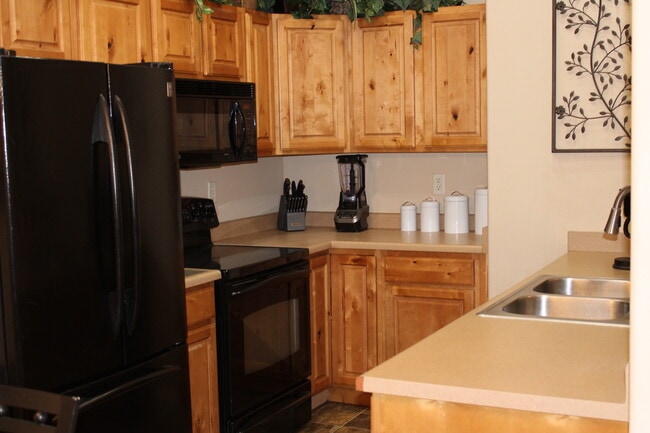 Cocina - 325 W 700 N