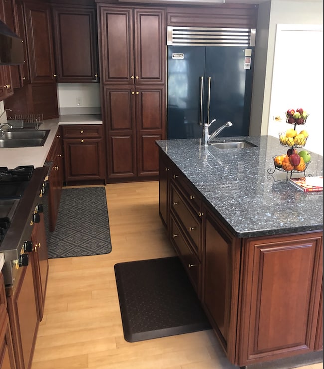 Gourmet Viking Kitchen - 15 Cannon Rd