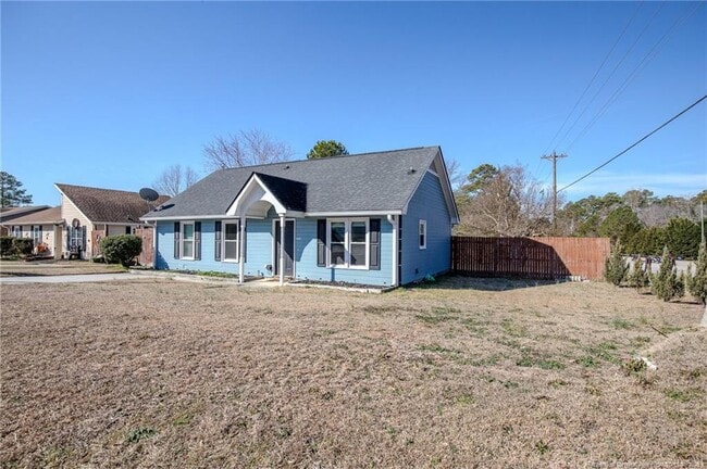 Foto del edificio - 1000 Tyler Dr