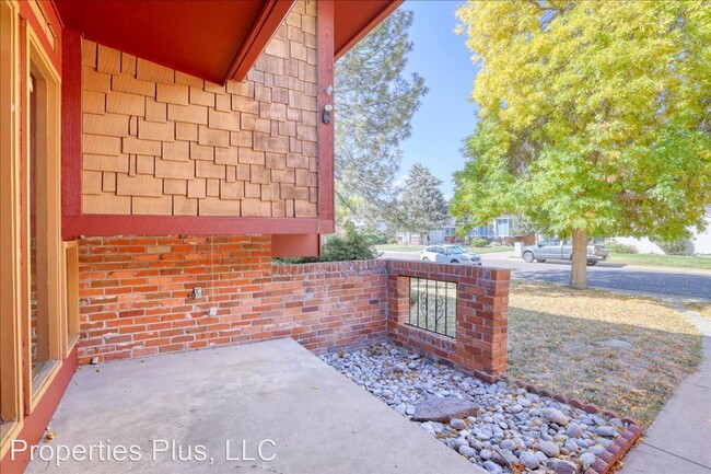 Building Photo - 3 br, 3 bath House - 10090 E Ohio Ave