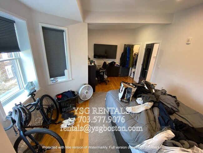 Building Photo - 15 Highland Park Ave