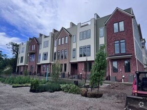 Building Photo - 601 Southgate Ave