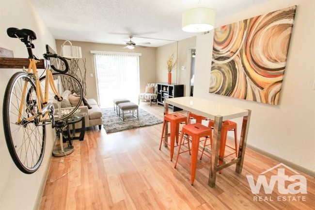 Building Photo - 1 bedroom in AUSTIN TX 78741