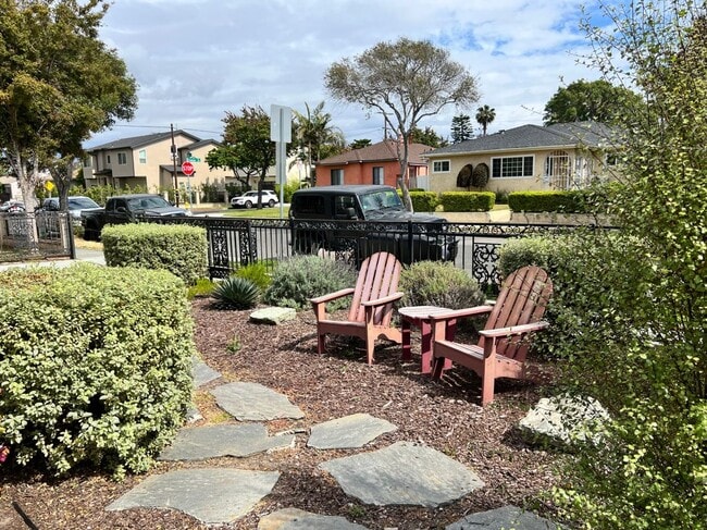 Building Photo - 4209 W 169th St