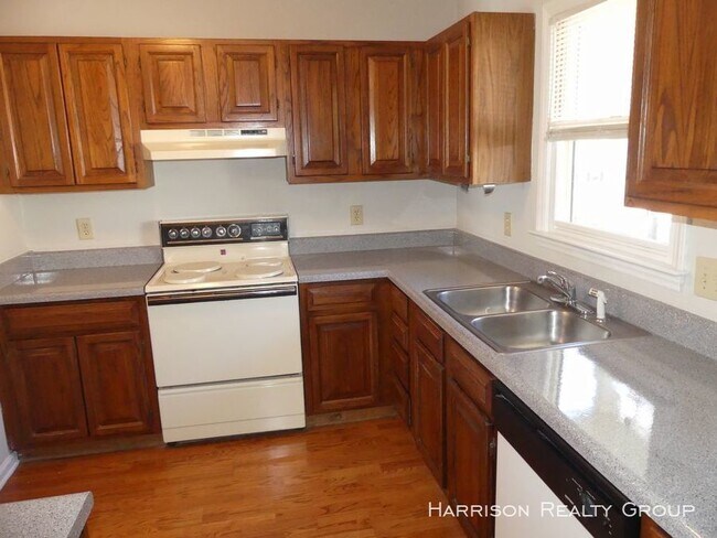Foto del edificio - 6528 Thetford Ct