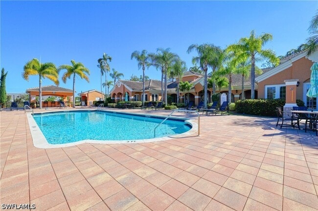 Building Photo - 1830 Florida Club Cir