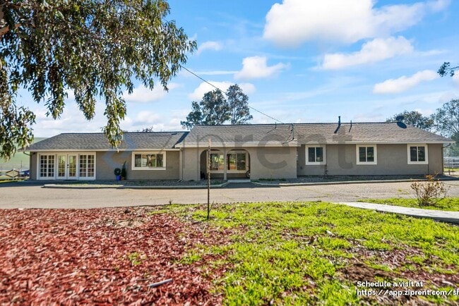 Foto del edificio - 3966 Dyer Rd