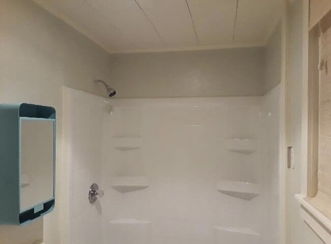Foto del edificio - 419 E 6th