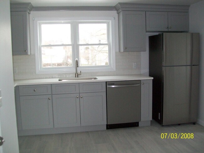 Foto del edificio - 6 Geissler Dr