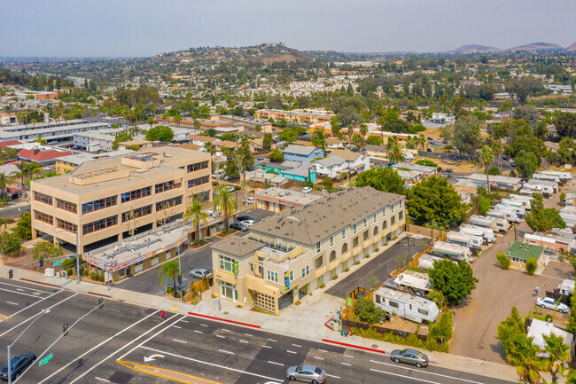 Trio North - Trio Townhomes