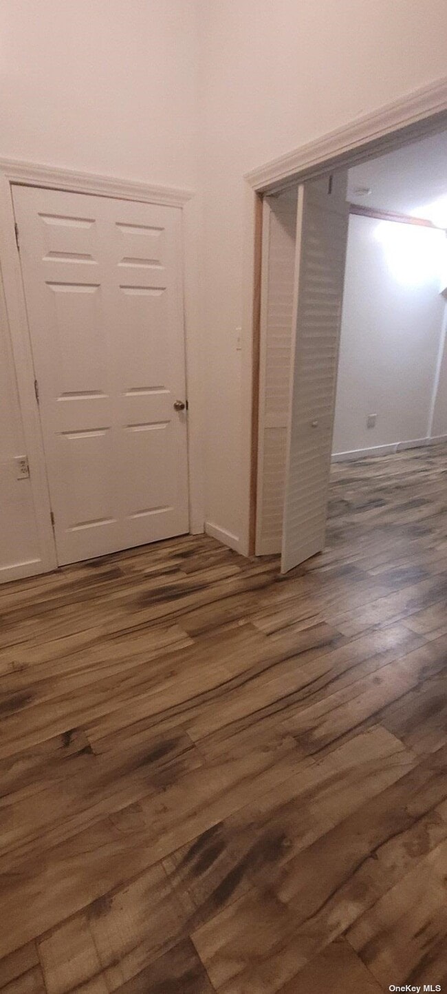 Building Photo - 214-36 112th Rd