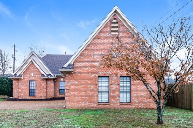 Building Photo - 6842 Theda Cove