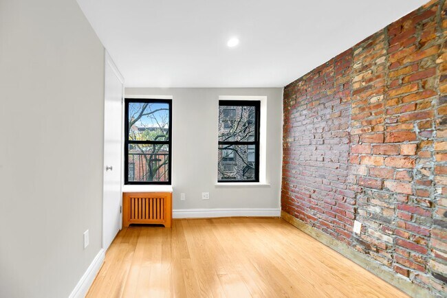 Foto del edificio - 98 Christopher St