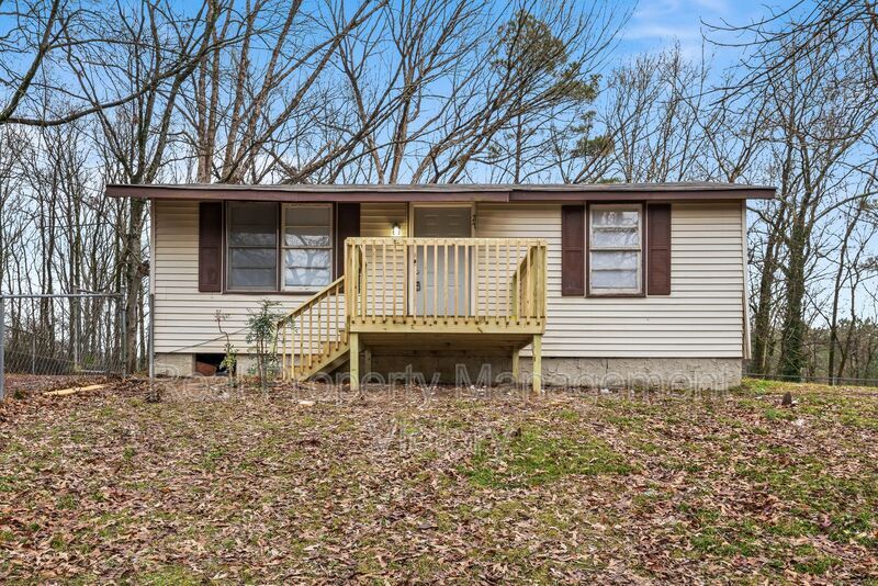 Primary Photo - 2741 New Castle Rd