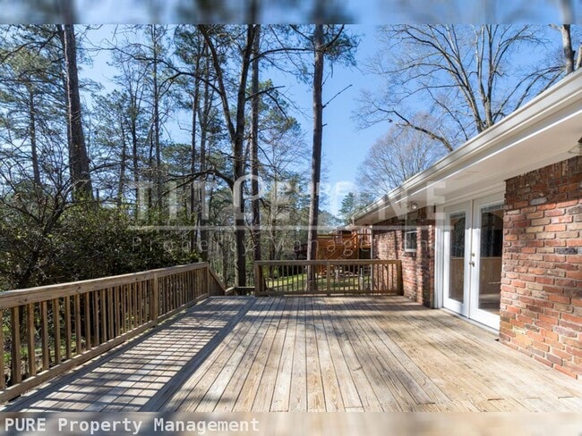 Foto del edificio - Price Drop Alert!   3 bed 1/5bath Home. Av...