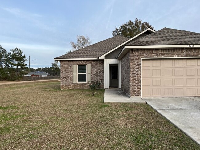 Building Photo - 48266 Labonte Ln