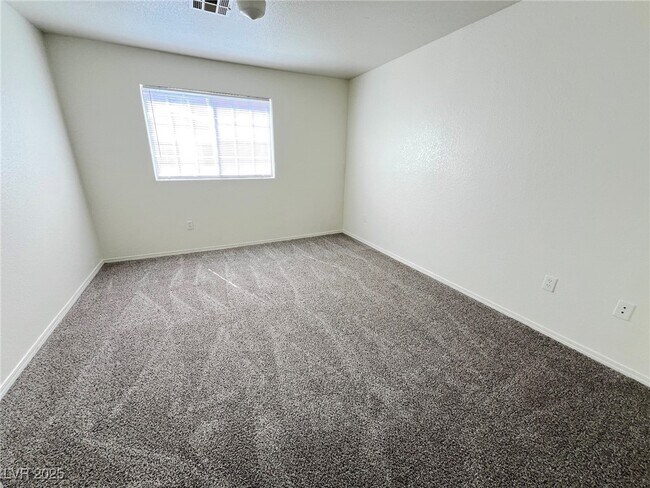 Foto del edificio - 4730 E Craig Rd