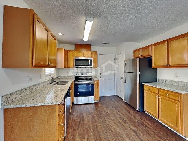 Building Photo - 110 Bristol View Cir