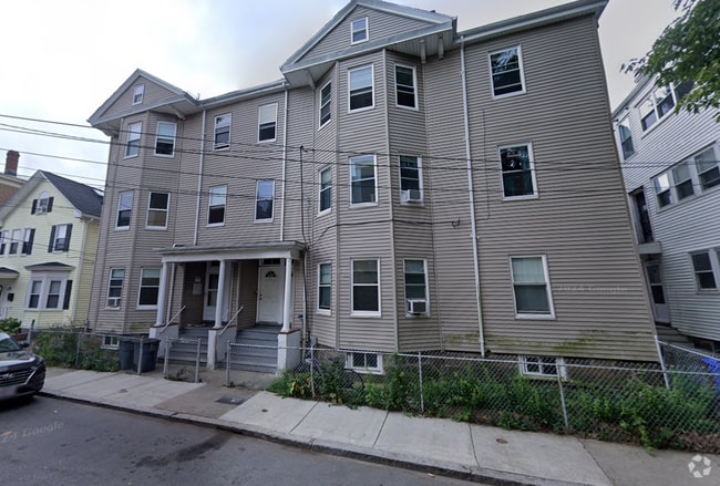 Building Photo - 22 Bynner St