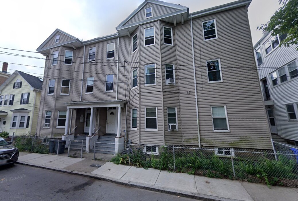Primary Photo - 22 Bynner St