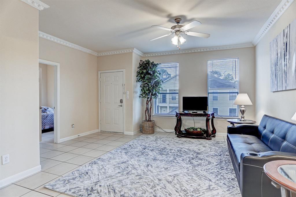 Foto principal - 2038 Laverne St