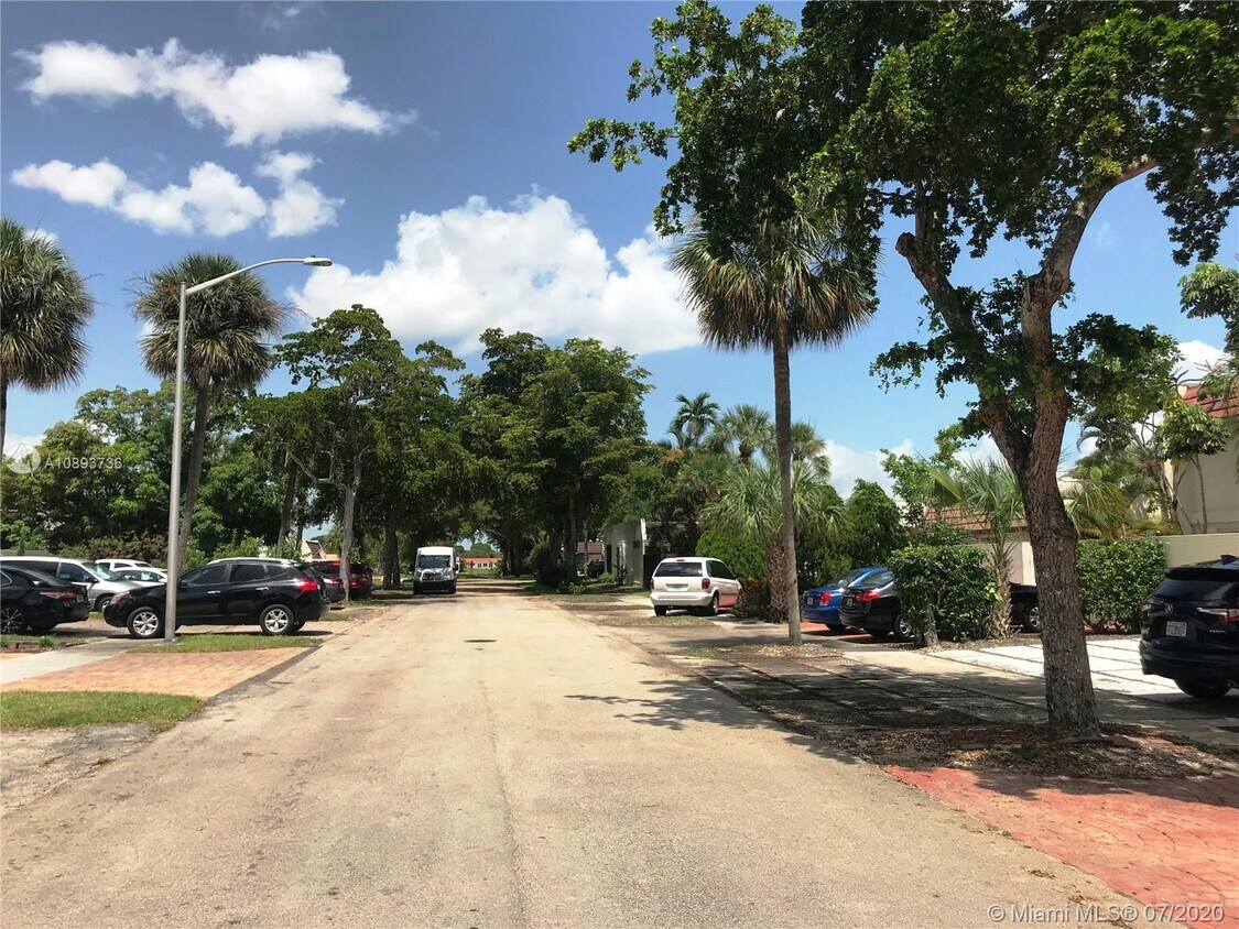 Building Photo - 6743 Crooked Palm Terrace