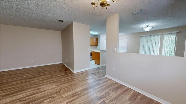 Foto del edificio - 4104 Winding River Way