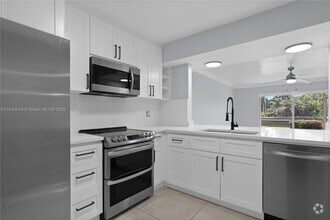 Building Photo - 4100 N 58th Ave