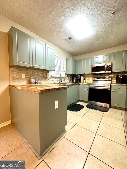 Foto del edificio - 236 Turnstone Rd