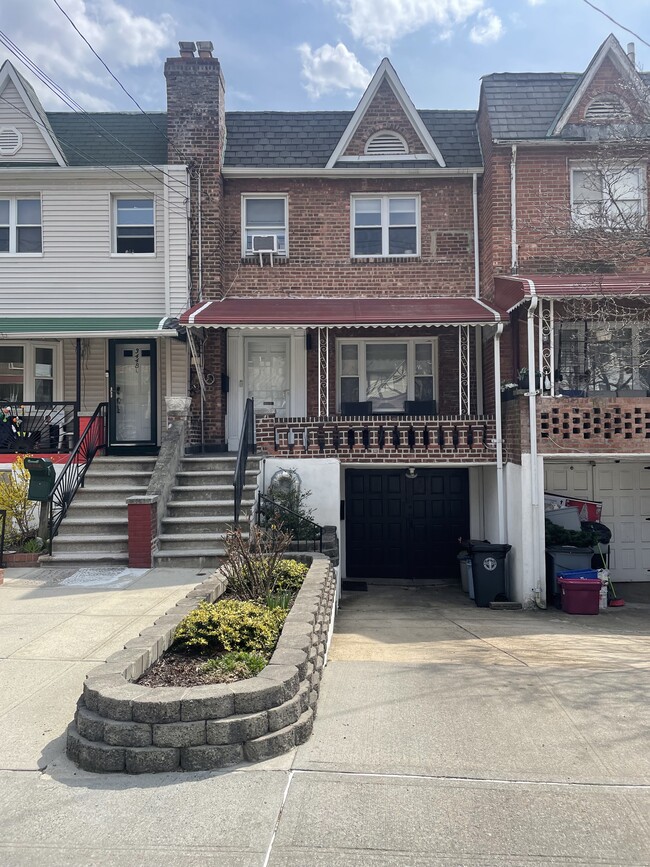 Foto del edificio - 3446 Corlear Ave