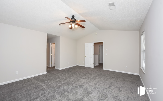 Building Photo - 316 Fox Trot Dr