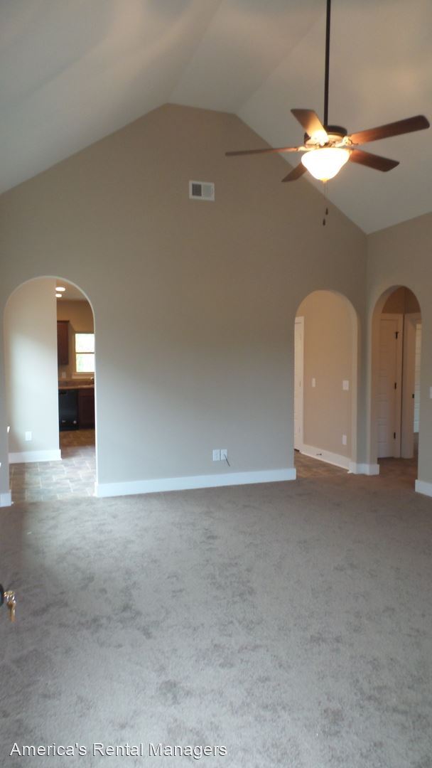 Foto del edificio - 3 br, 2 bath House - 905 Maple Trace