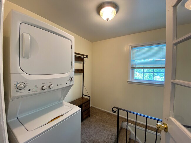 Laundry - 496 E Main St