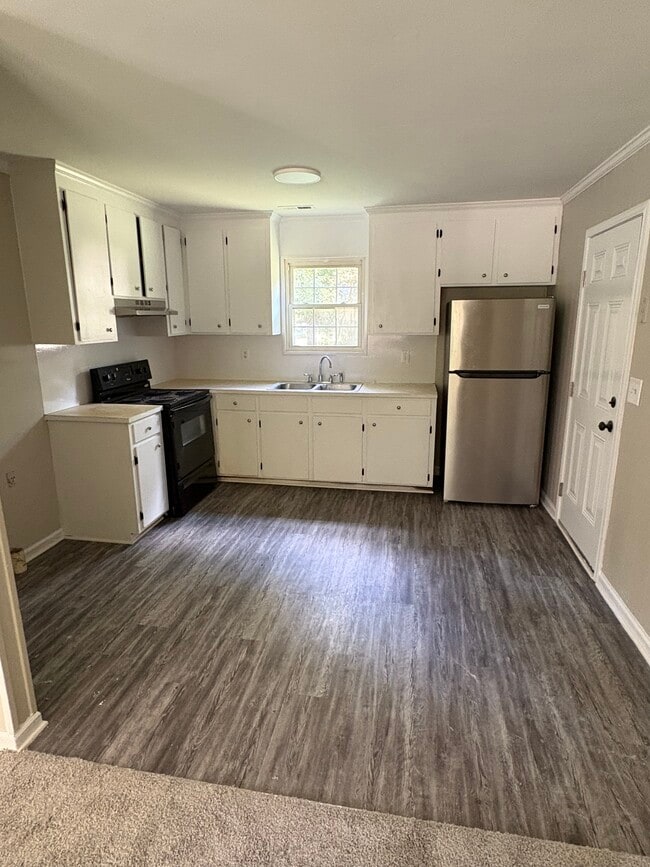 Building Photo - 583 Thicket Run