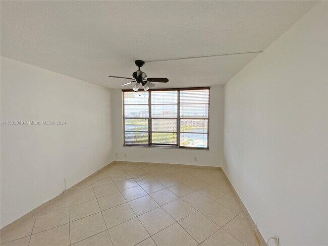 Foto del edificio - 3800 S Ocean Dr
