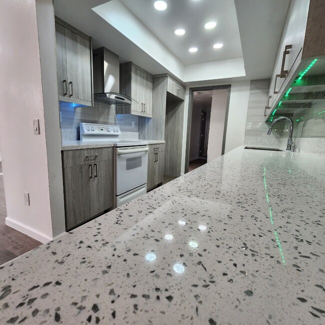 Building Photo - 32900 Cathedral Canyon Dr