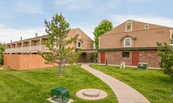 Primary Photo - 2 Bed 1.5 Bath Updated Townhome in South B...