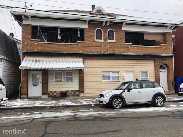 Primary Photo - 807 Oak St