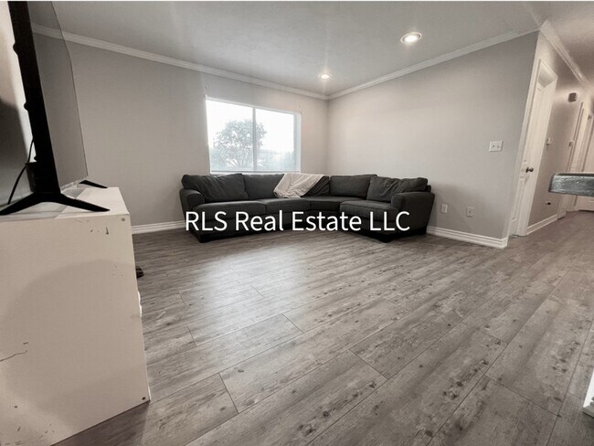Foto del edificio - 1541 Riverside Ave