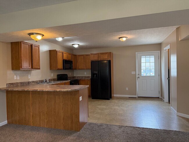 Foto del edificio - 3 bedroom, 2.5 bath townhome