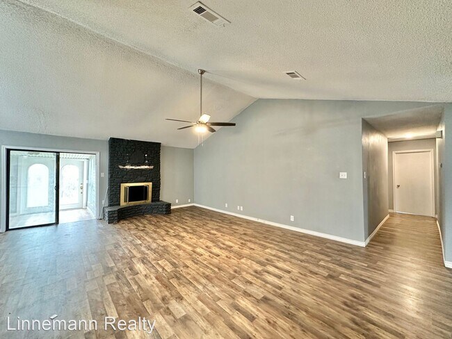 Foto del edificio - 3 br, 2 bath House - 4001 Robinhood Drive