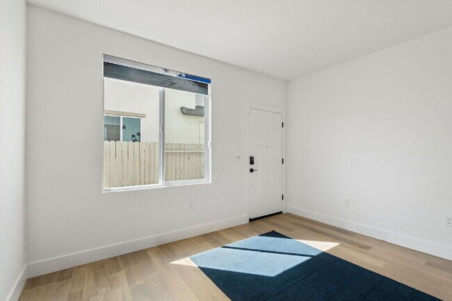 Foto del edificio - 1416 Marmo Cir