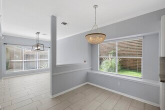 Building Photo - 1431 N Medio River Cir