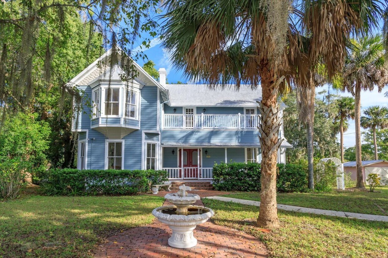 Foto principal - Mid term historic furnished rental