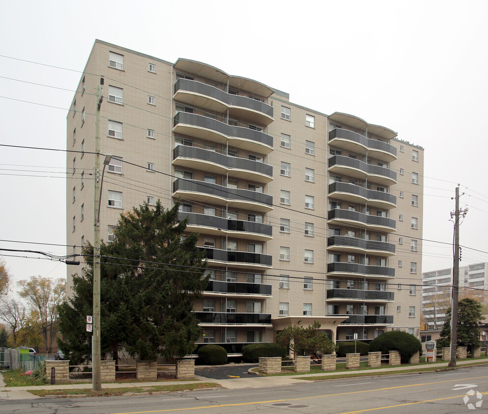 Building Photo - Kently Towers