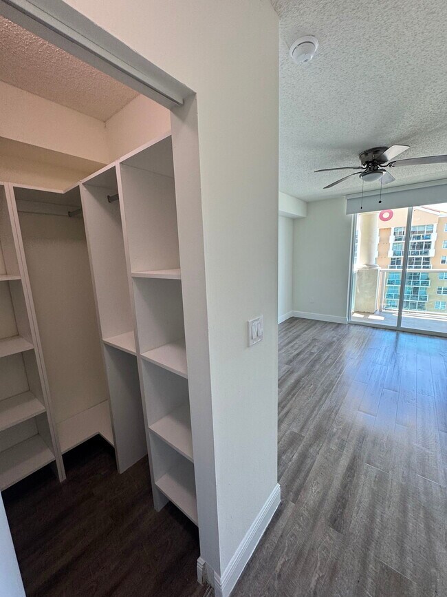 Foto del edificio - 17000 N Bay Rd