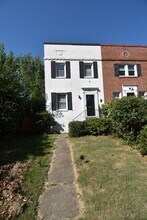 Building Photo - 1200 Powhatan St