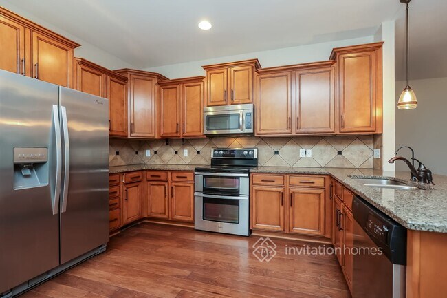 Building Photo - 618 Masters Way