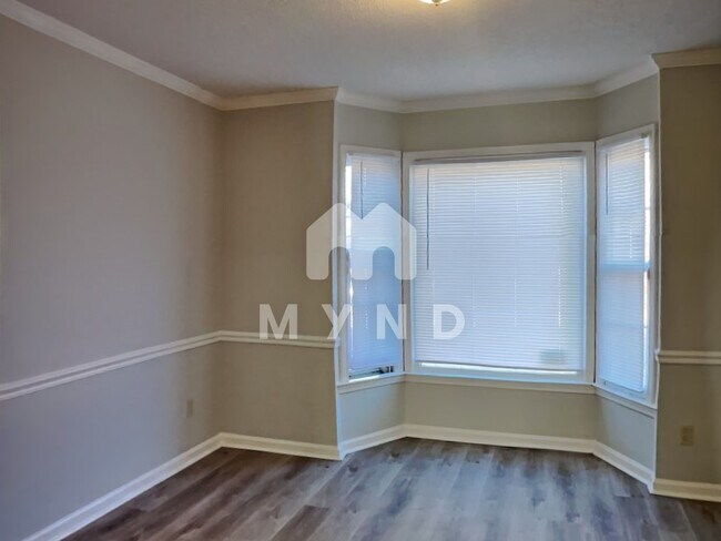 Foto del edificio - 4938 Brooksbank Cv N